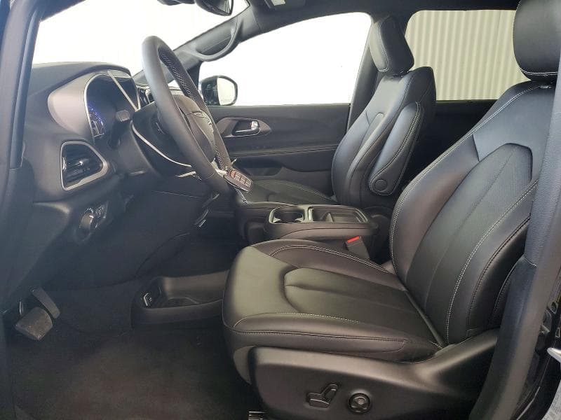2027 CHRYSLER PACIFICA SELECT 7