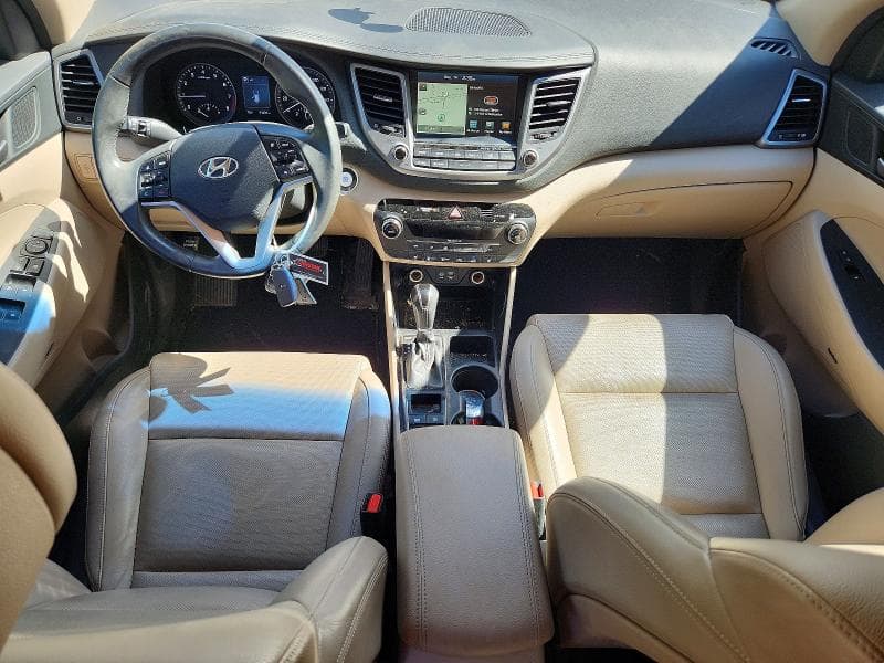 2017 HYUNDAI TUCSON SE PLUS 8
