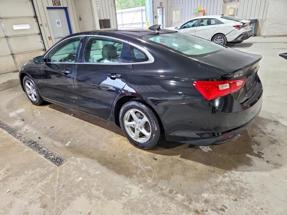 2018 CHEVROLET MALIBU LS 2