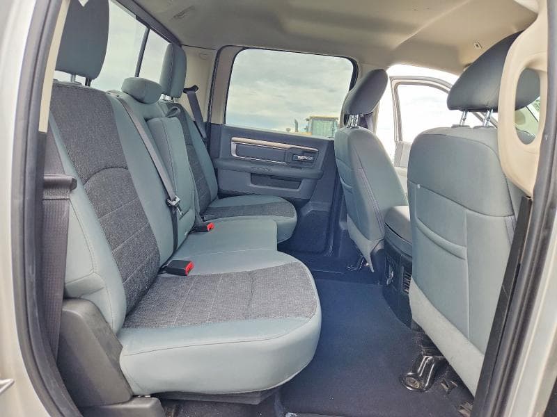 2019 RAM 1500 CLASSIC SLT 10