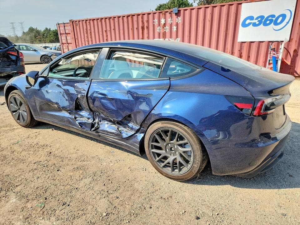 2026 TESLA MODEL 3 2