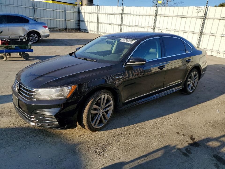 2017 VOLKSWAGEN PASSAT R-LINE