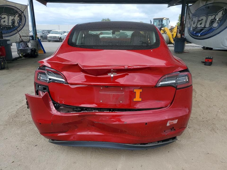 2018 TESLA MODEL 3 6