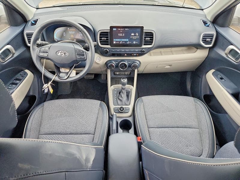 2026 HYUNDAI VENUE SEL 8