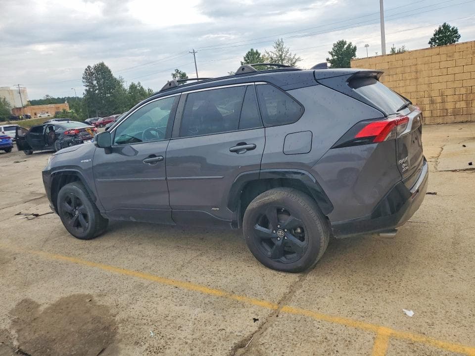2019 TOYOTA RAV4 XSE 2