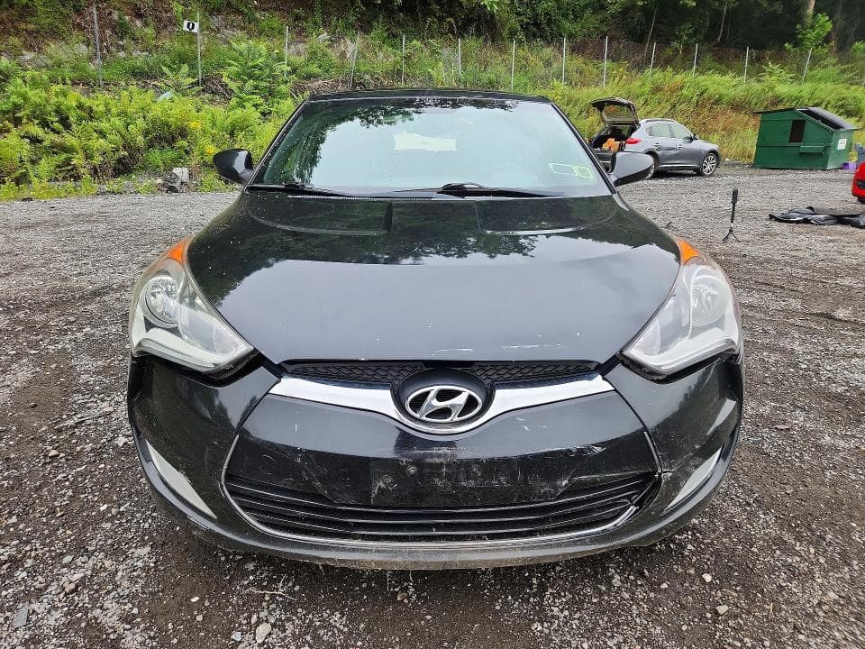 2017 HYUNDAI VELOSTER VALUE EDITION 5