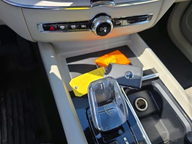 2026 VOLVO XC60 ULTRA 12
