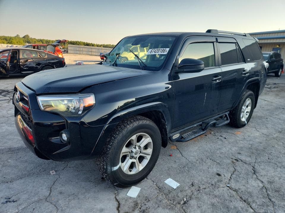 2024 TOYOTA 4RUNNER SR5 - 1