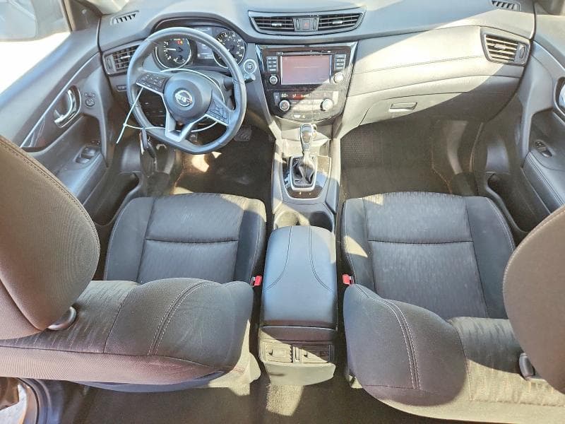 2017 NISSAN ROGUE SV 8