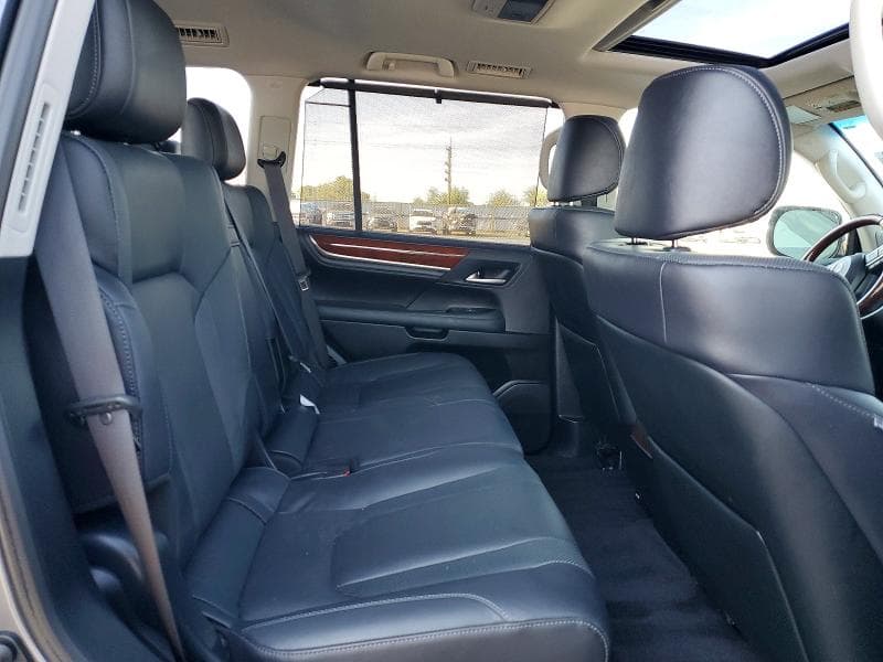 2017 LEXUS LX 570 11