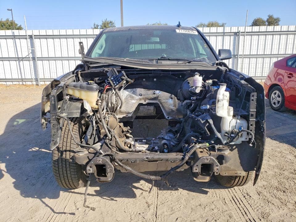 2019 GMC YUKON SLT 5