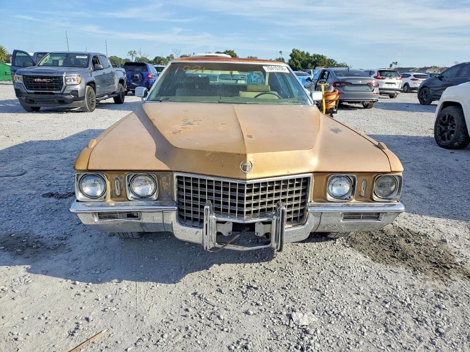 1971 CADILLAC FLEETWOO 5