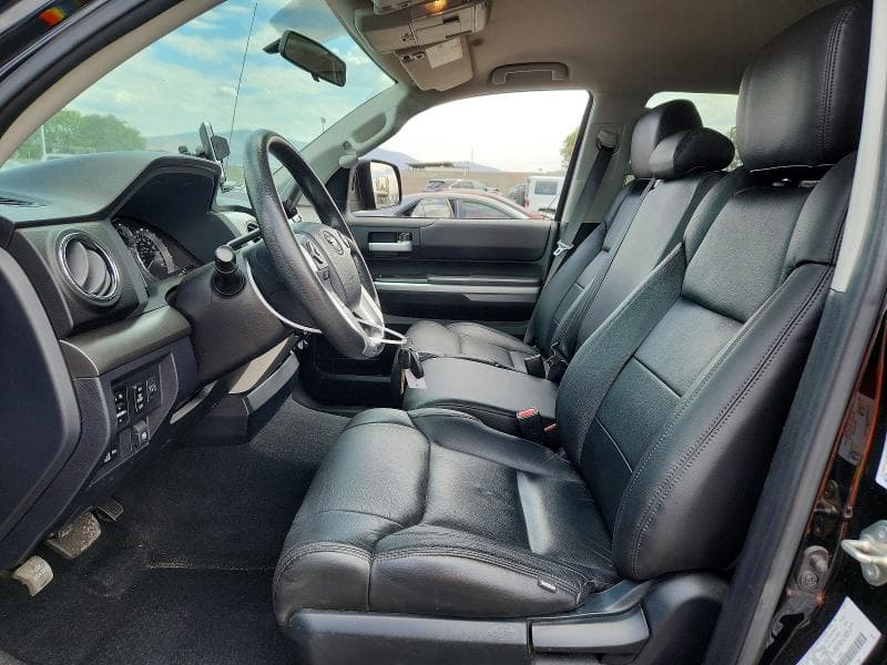 2017 TOYOTA TUNDRA SR5 7