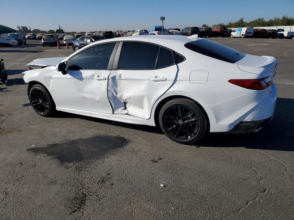 2026 TOYOTA CAMRY SE 2