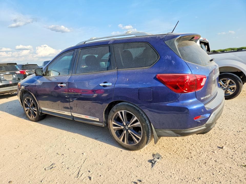 2017 NISSAN PATHFINDER PLATINUM 2