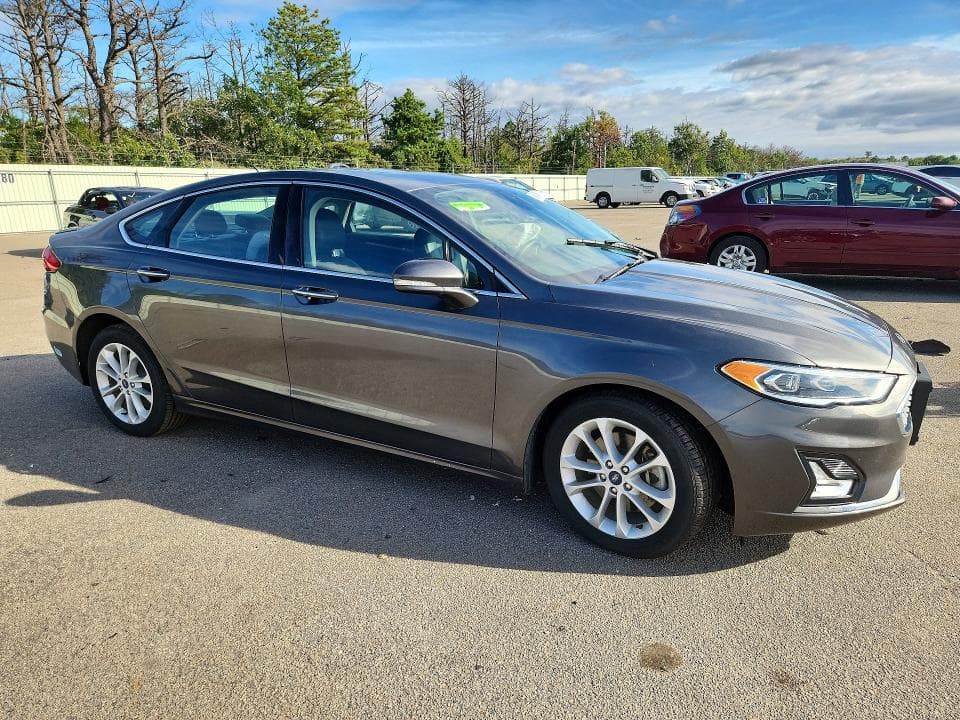 2020 FORD FUSION TITANIUM 4