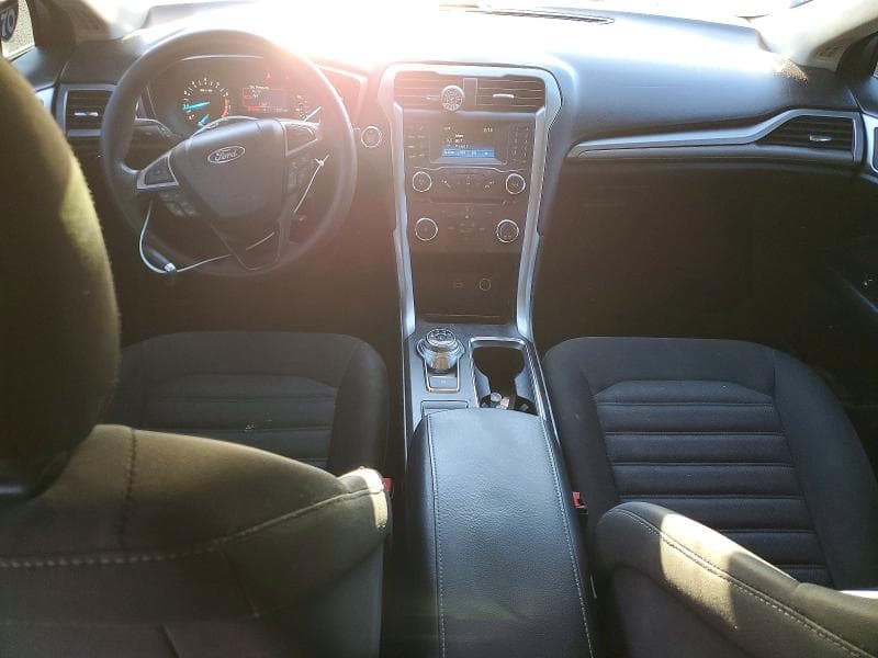 2017 FORD FUSION SE 8