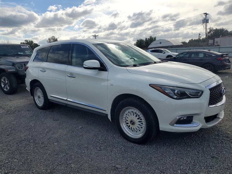 2017 INFINITI QX60 BASE 4