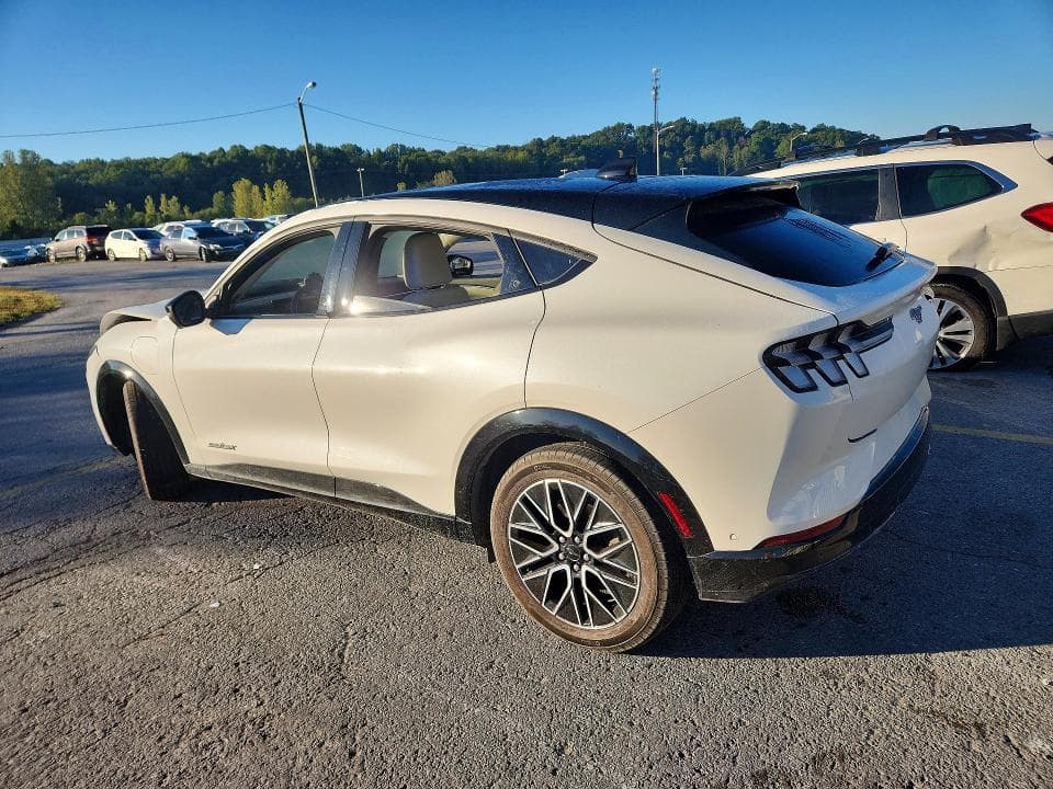 2024 FORD MUSTANG MACH-E PREMIUM 2