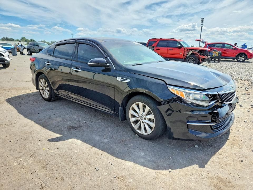 2017 KIA OPTIMA EX 4