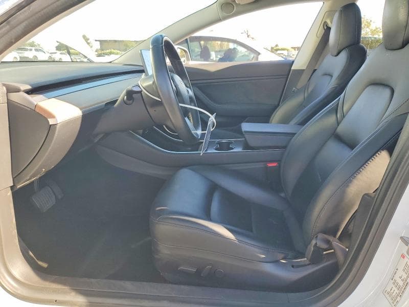 2018 TESLA MODEL 3 7