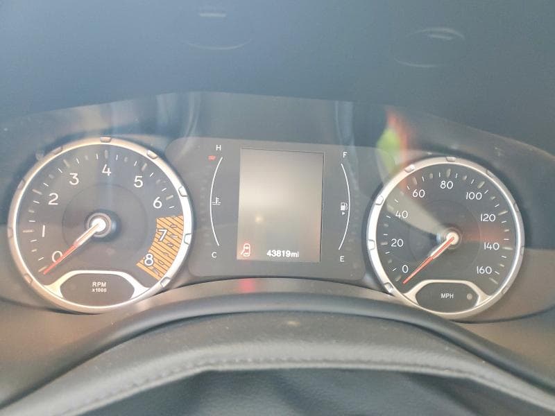 2020 JEEP RENEGADE LATITUDE 9