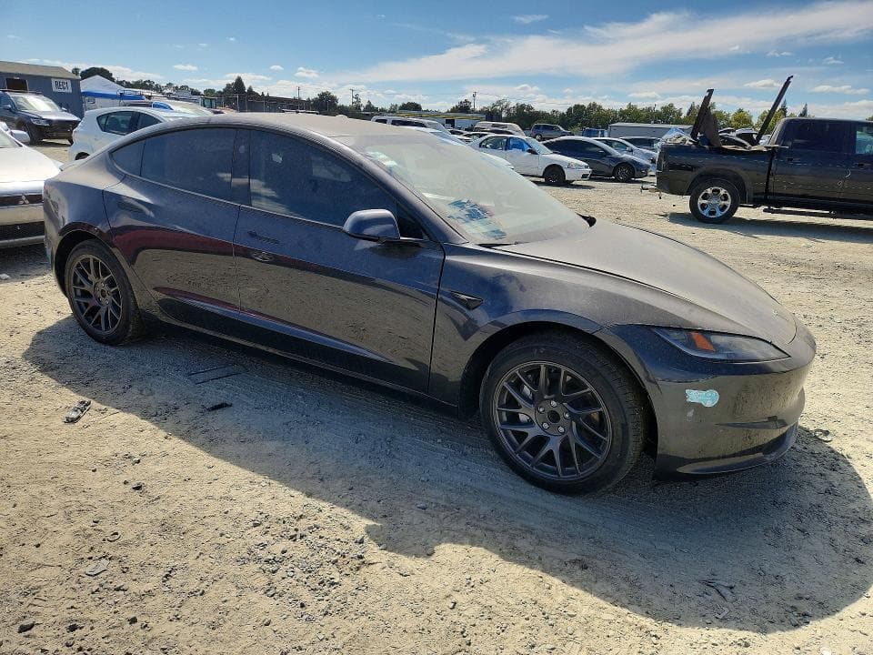 2025 TESLA MODEL 3 4