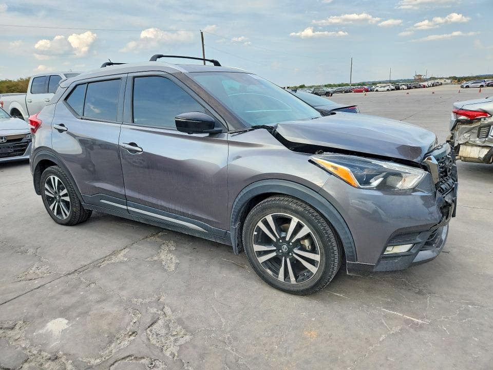 2020 NISSAN KICKS SR 4