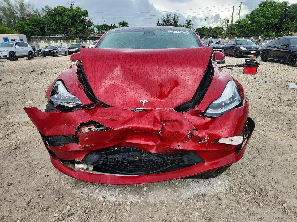2018 TESLA MODEL 3 5