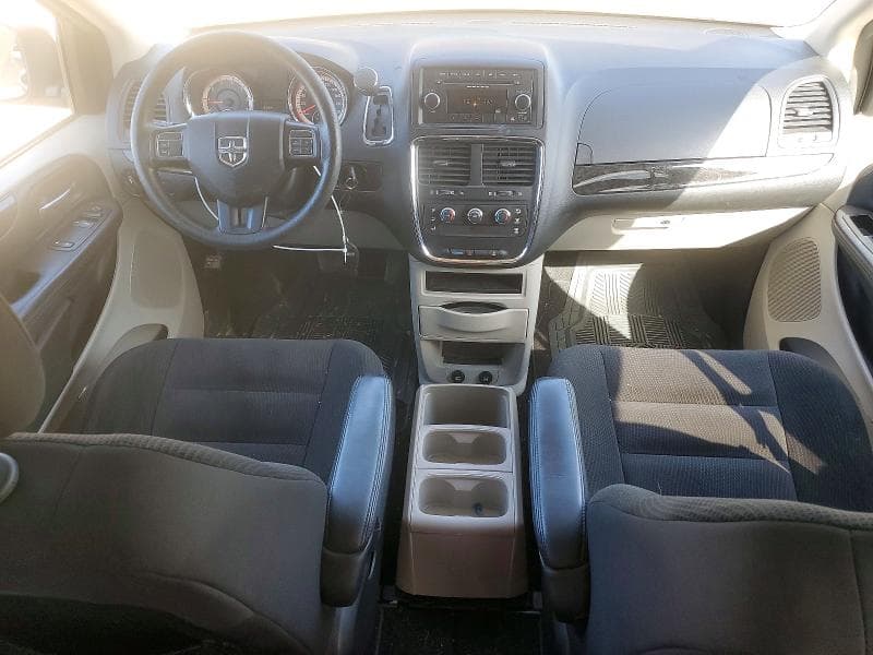 2017 DODGE GRAND CARAVAN SE 8