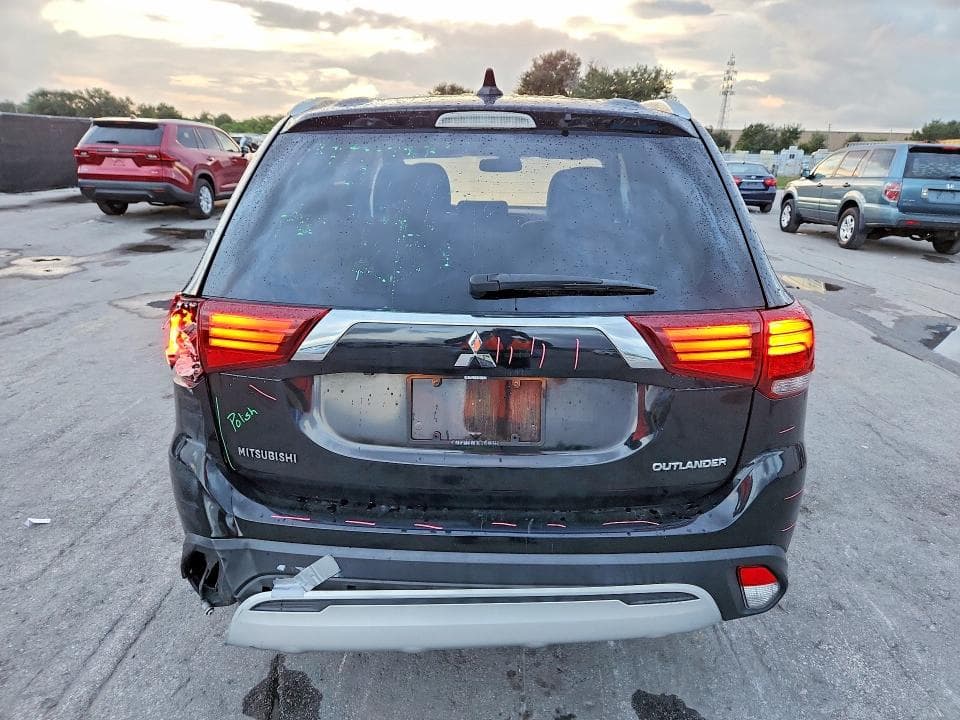 2019 MITSUBISHI OUTLANDER SE 6