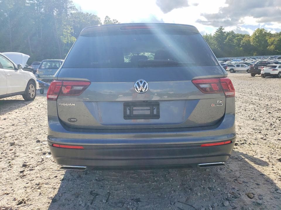 2018 VOLKSWAGEN TIGUAN S 6