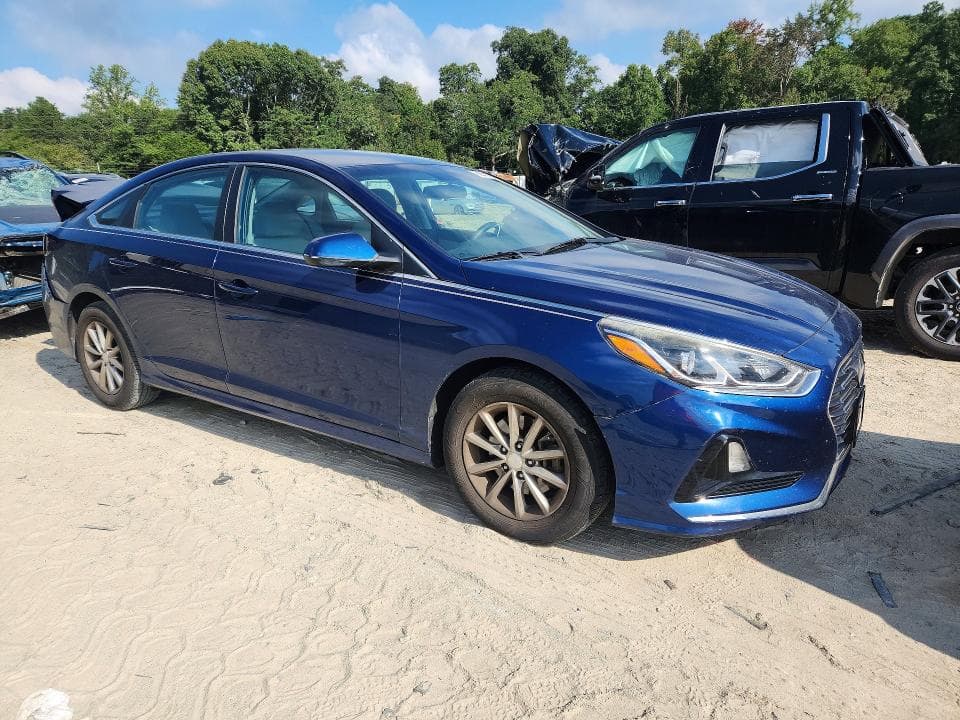 2018 HYUNDAI SONATA SE 4