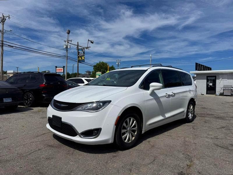 2019 CHRYSLER PACIFICA TOURING L 2