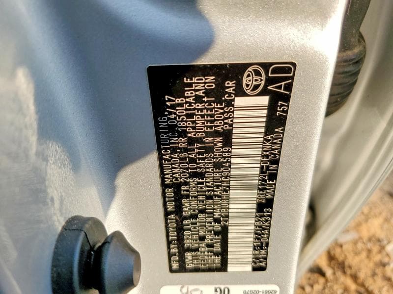2017 TOYOTA COROLLA LE 12