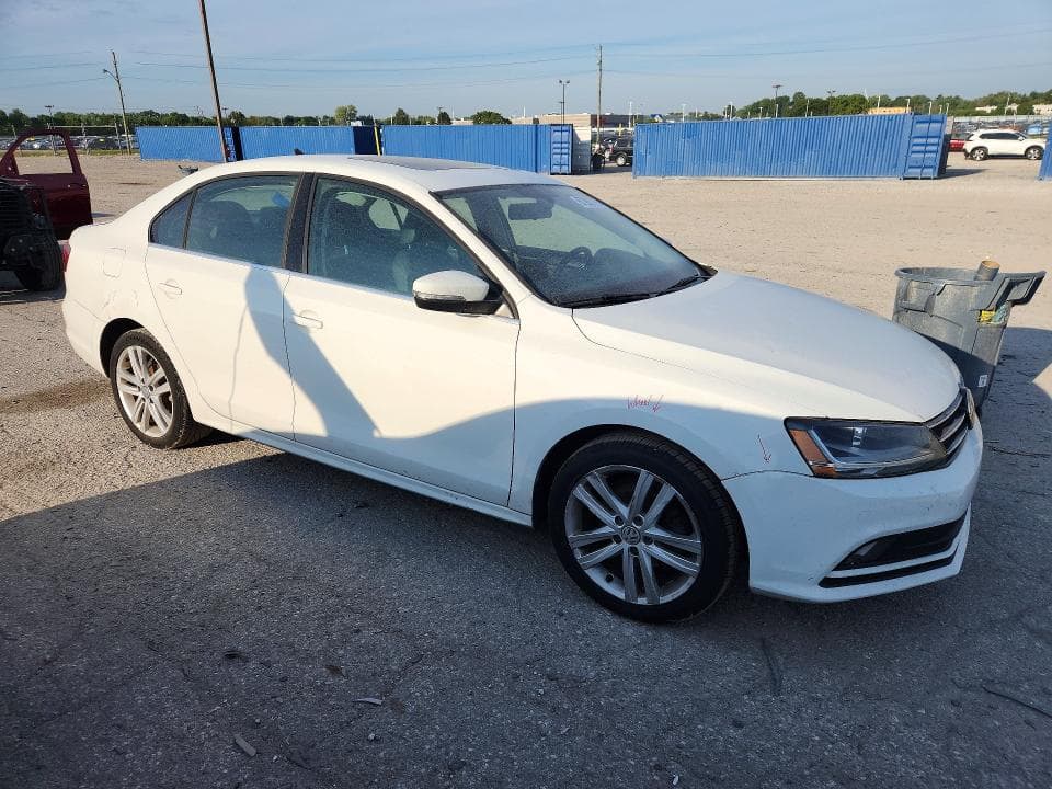 2017 VOLKSWAGEN JETTA SEL 4