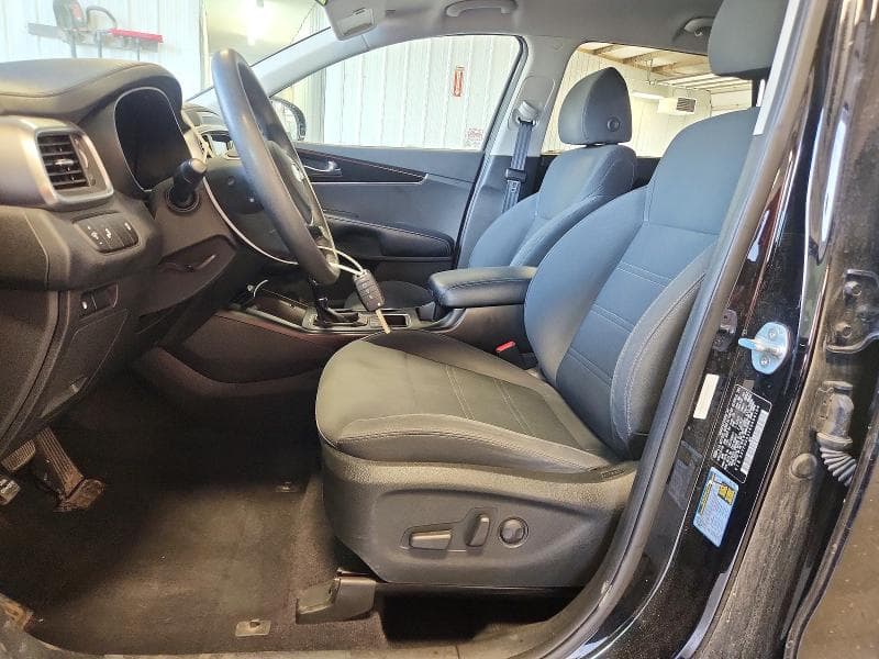 2019 KIA SORENTO LX V6 7