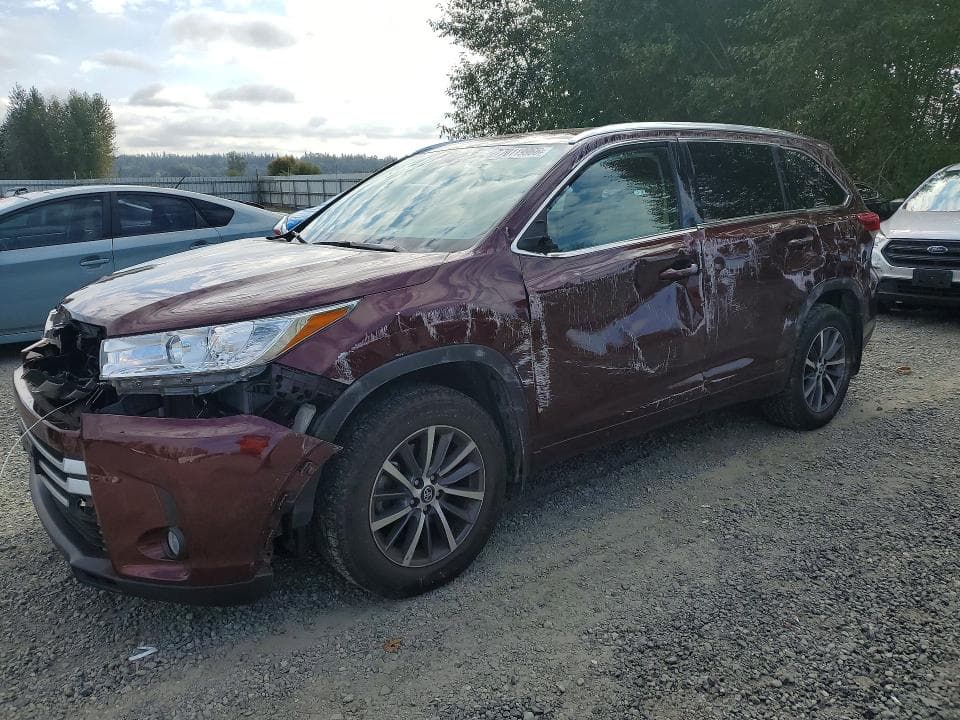 2018 TOYOTA HIGHLANDER XLE - 1