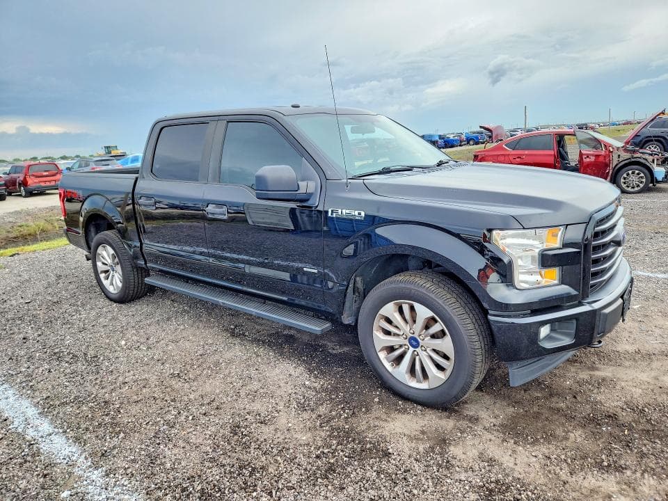 2017 FORD F150 SUPERCREW 4