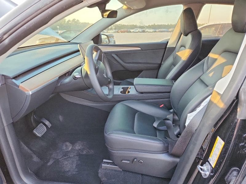2025 TESLA MODEL Y 7