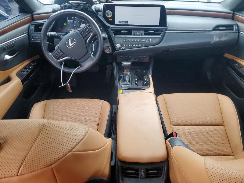 2025 LEXUS ES 300H BASE 8
