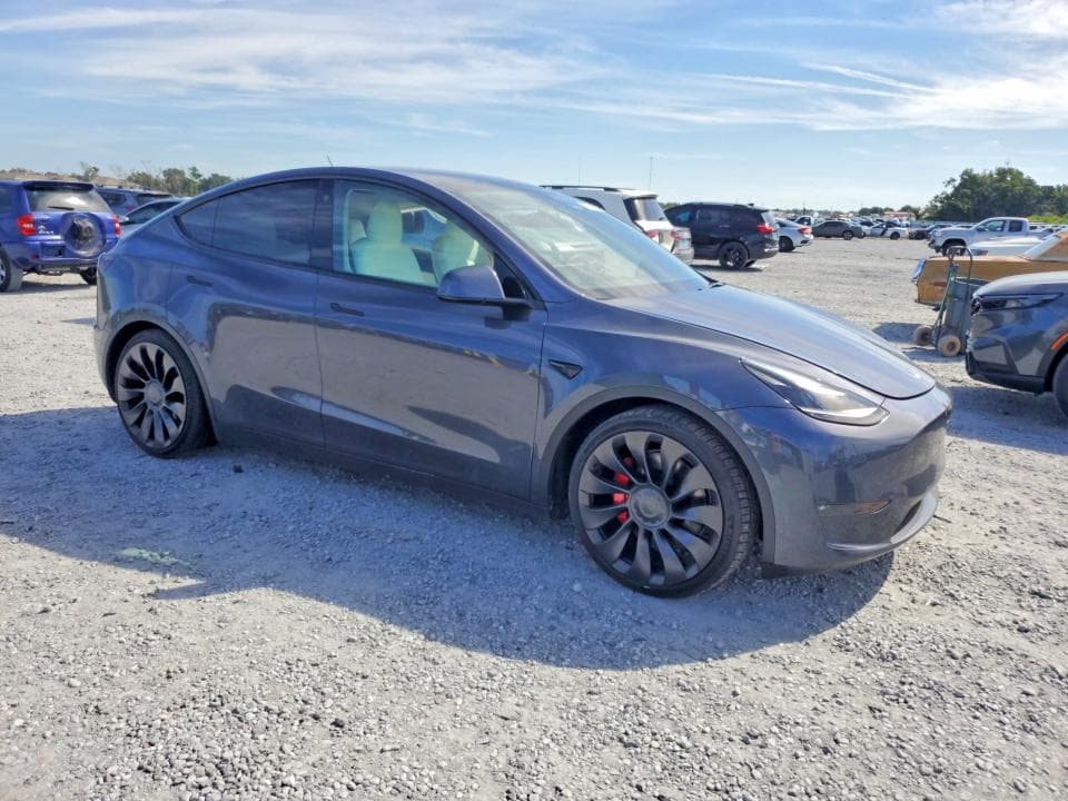 2022 TESLA MODEL Y 4