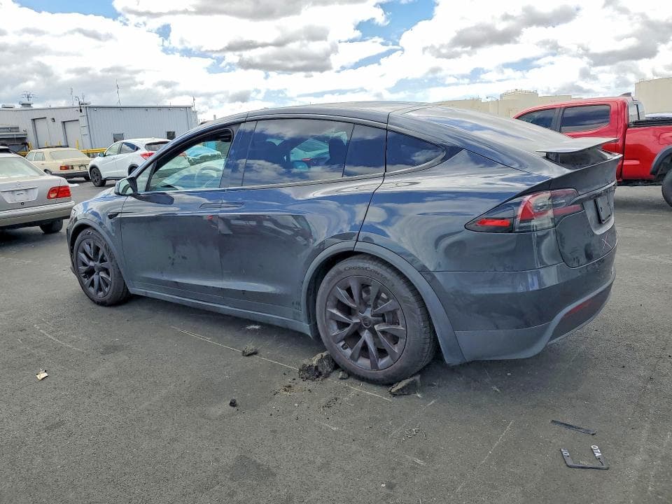 2025 TESLA MODEL X 2