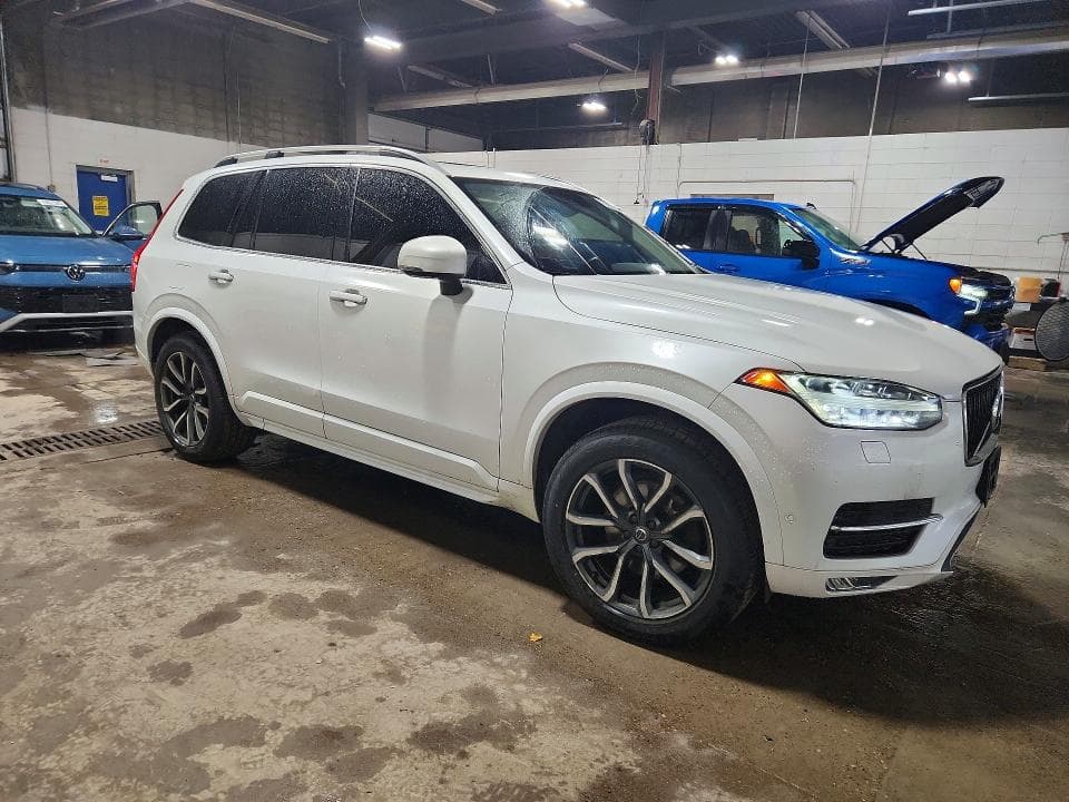 2017 VOLVO XC90 T6 4