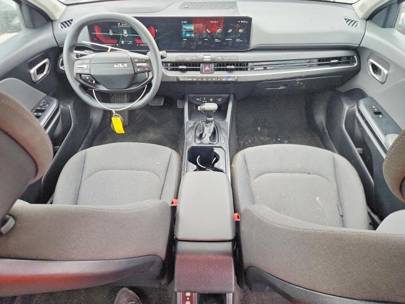 2025 KIA K4 LXS 8