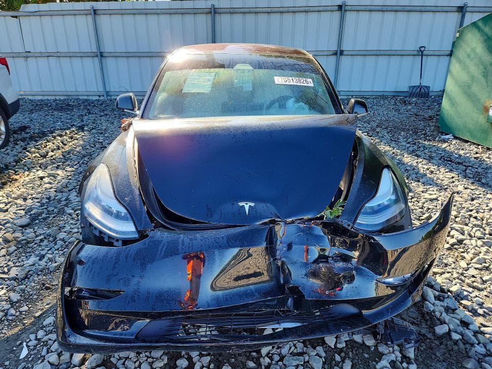 2018 TESLA MODEL 3 5