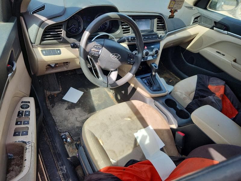 2019 HYUNDAI ELANTRA SE 8