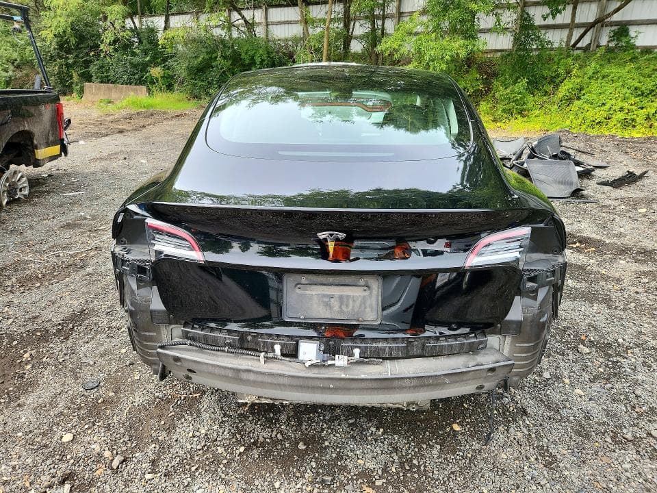 2022 TESLA MODEL 3 6