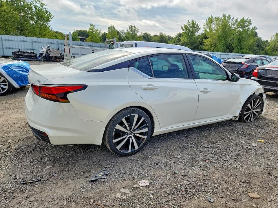 2020 NISSAN ALTIMA SR 3