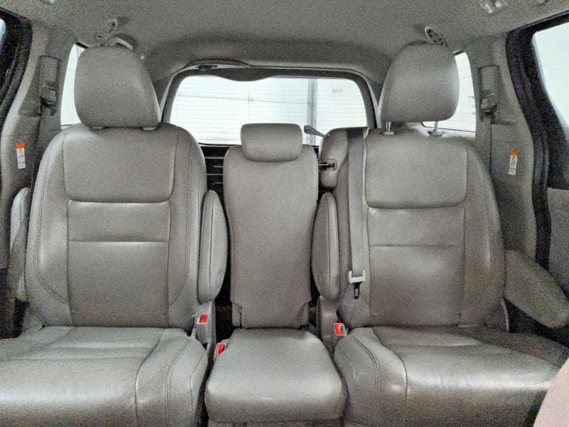 2020 TOYOTA SIENNA L 10